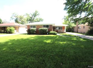 15699 Addison St, Southfield, MI 48075