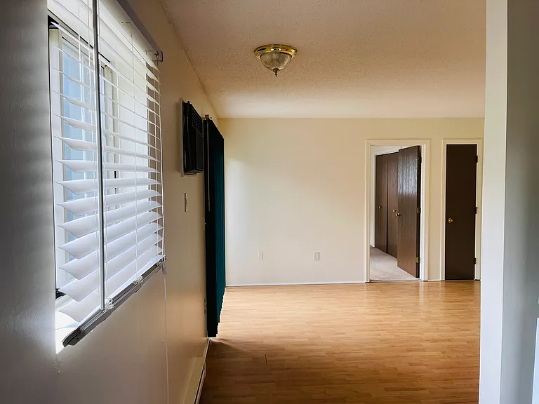 27 Maple Ave #2 — Photo 9