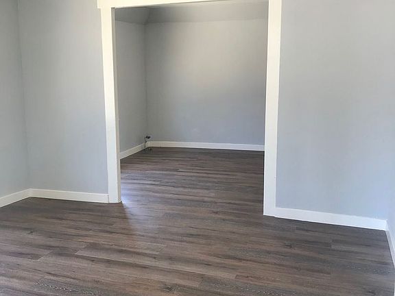 2nd image of 219 N Stimson Ave