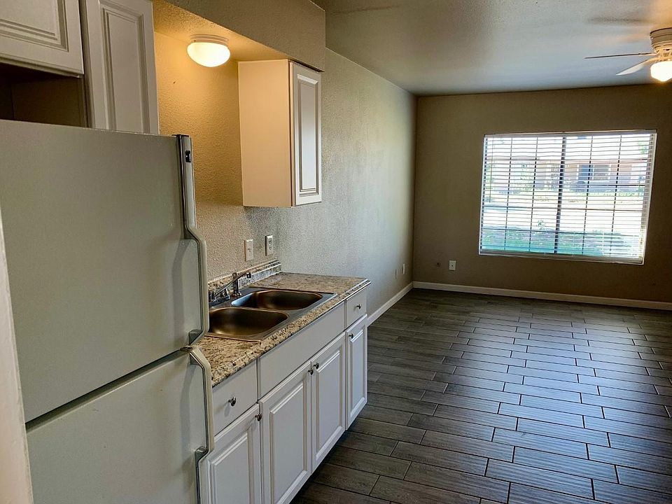 1st image of 516 W 12th St APT 3
