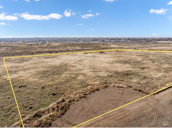 700 N 18 E, Mountain Home, ID 83647