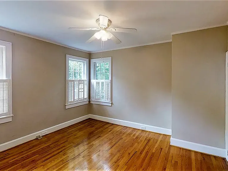 927 Heard Ave — Photo 20