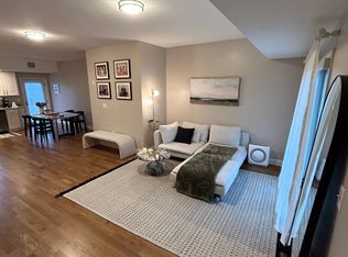 47 Hunting St APT 102, Somerville, MA 02143