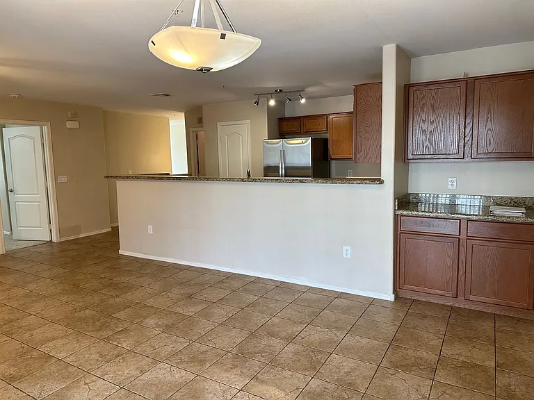 1350 S Greenfield Dr #2073 — Photo 7