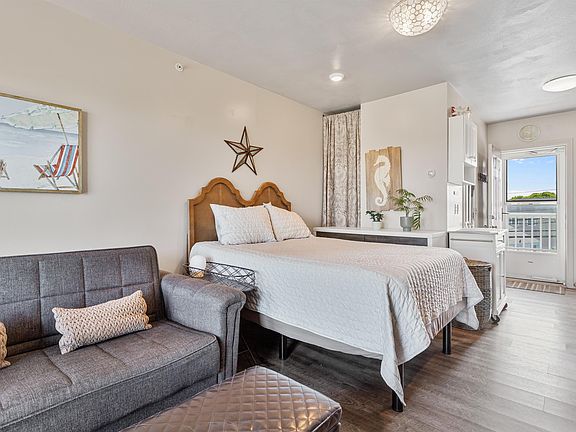 4th image of 20 Brown Avenue #56
