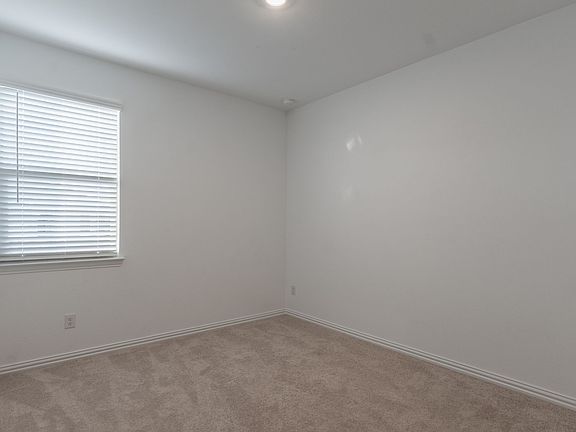 4th image of 2001 Ensor Dr