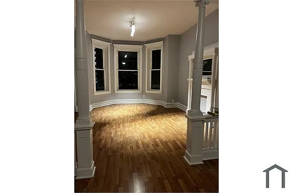 Building Photo - 2850 E 91st St #2
