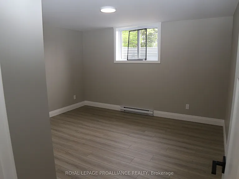 160B Sienna Ave — Photo 11