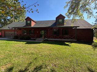 3335 S Whitehorse Rd, Nashville, IN 47448