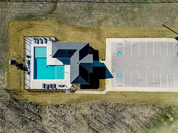4th image of 1125 Green Elm Rd