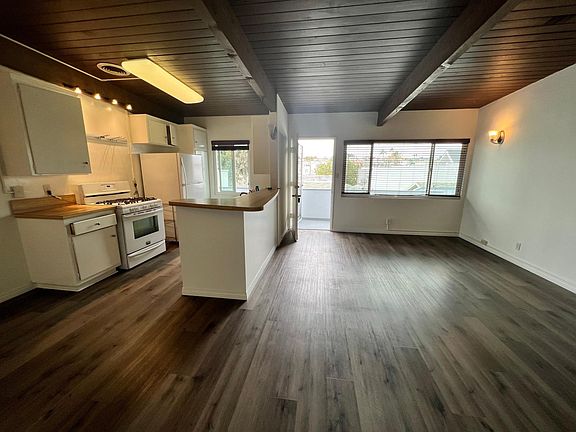 3rd image of 1251 Prospect Ave APT 4