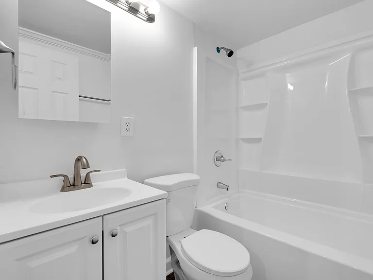 158 Seay St — Photo 2