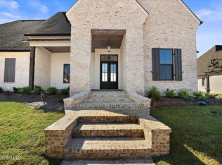 160 Latter Rayne Dr, Flowood, MS 39232