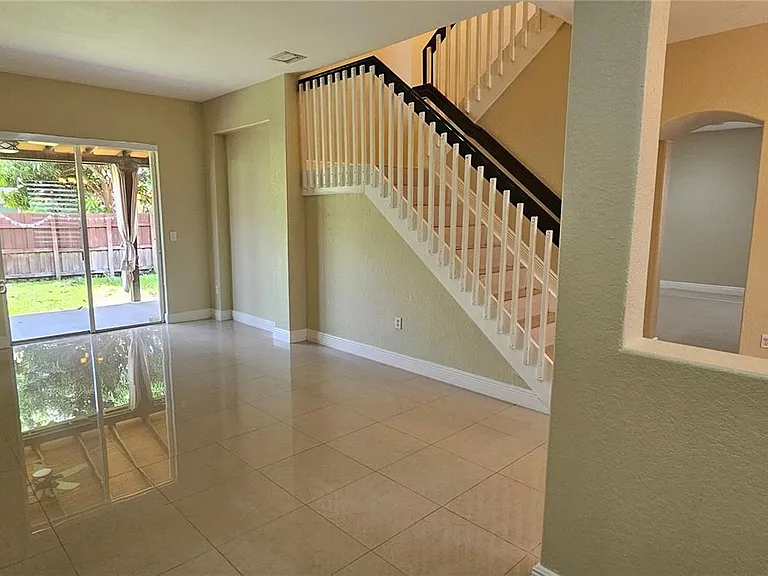 23664 SW 107th Ct — Photo 3