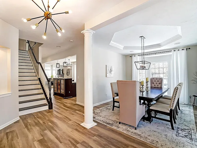 9766 Cobblewood Ct — Photo 2