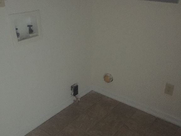 Walk in laundry room