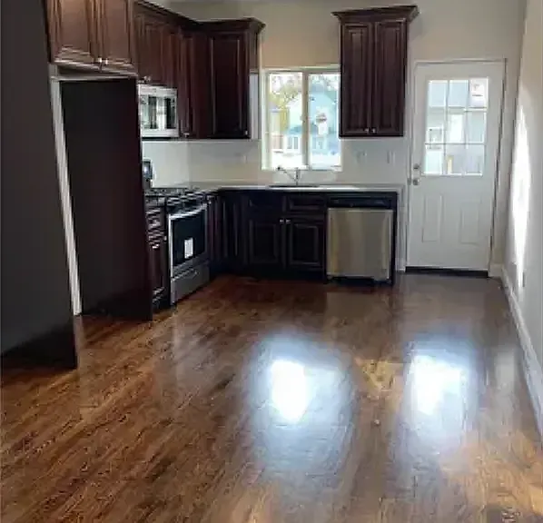 305 Netherland Ave #2 — Photo 1