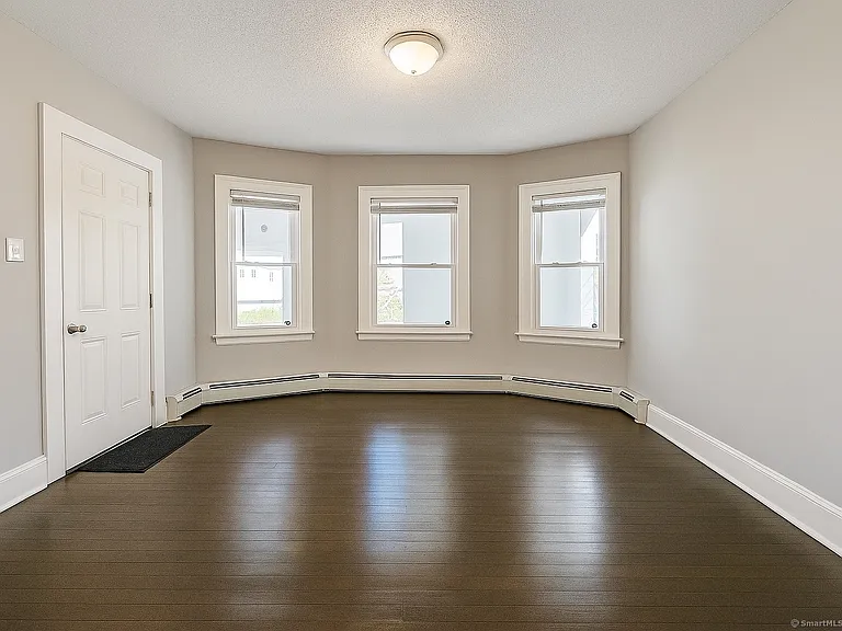 24 Miller St #2 — Photo 6
