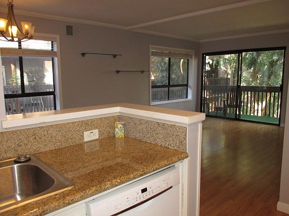 3rd image of 22100 Burbank Blvd Unit 316B