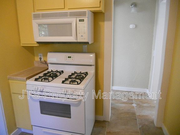 5th image of 4220 Crestline Ave