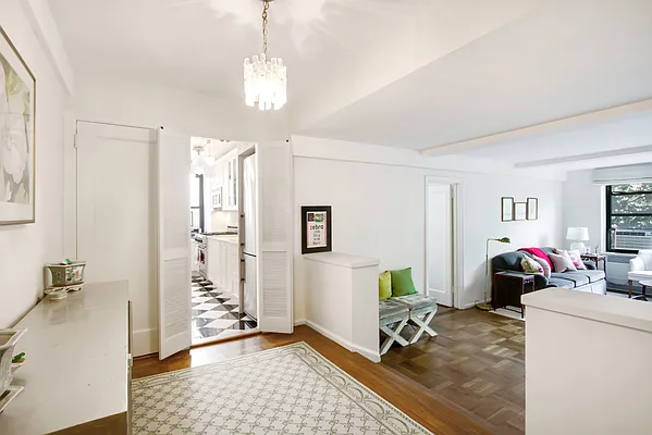 Sold by Compass | media 4