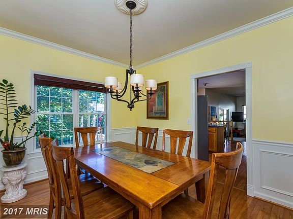 Formal dining room off kitchen