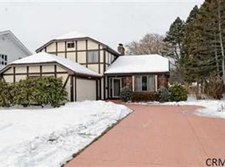 14 Friebel Rd, Albany, NY 12208