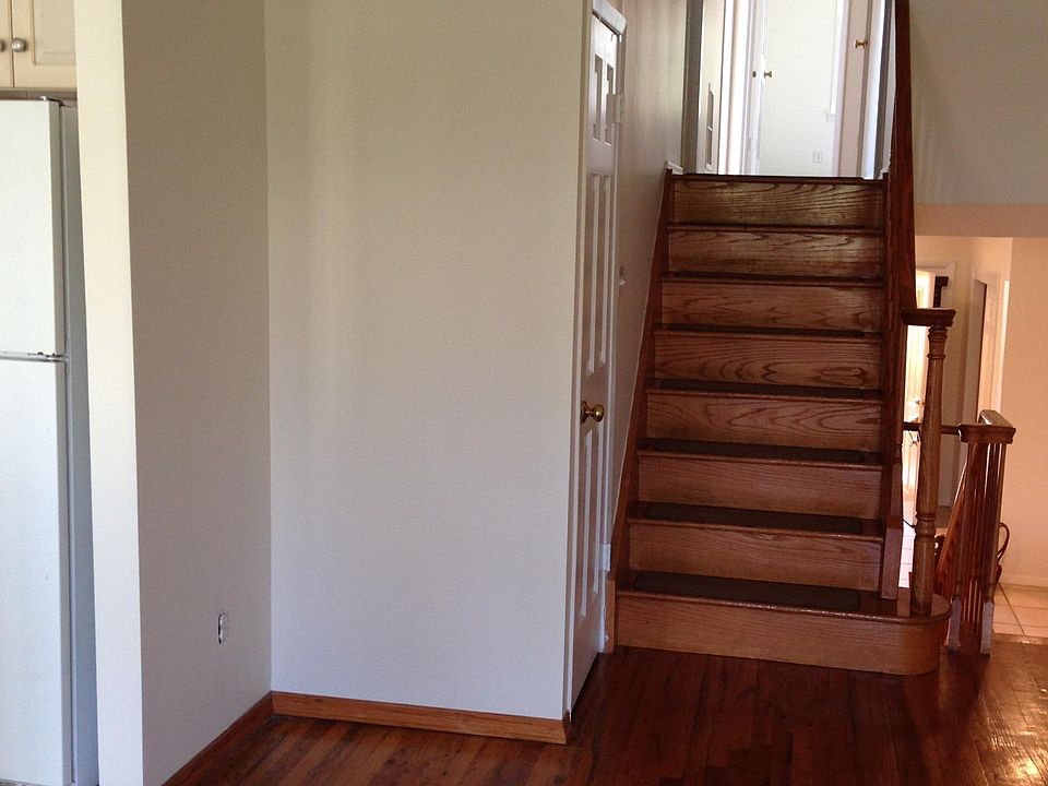 2nd image of 1544 208th Pl
