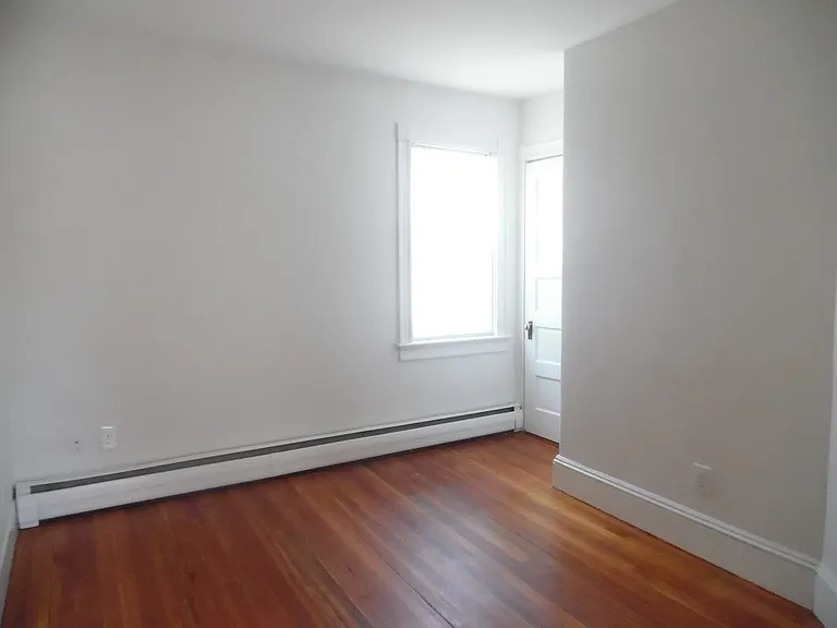 51 Union St #2 — Photo 5