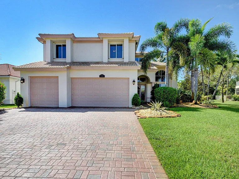 11246 Maritime Ct — Photo 1