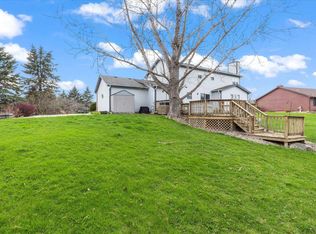 15 Fawn Trl, Sturtevant, WI 53177