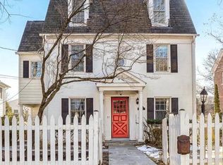 7012 Exeter Rd, Bethesda, MD 20814