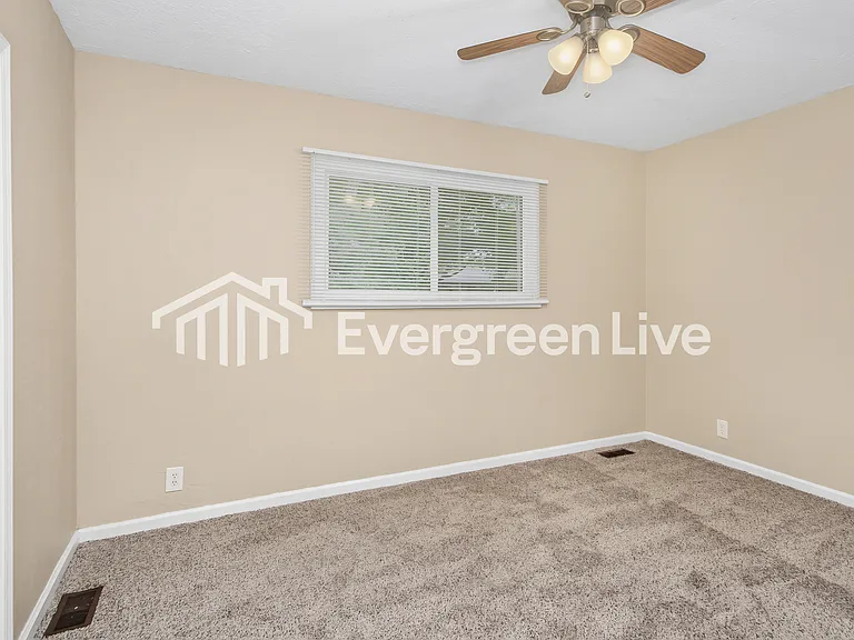 6632 W 13th St — Photo 7