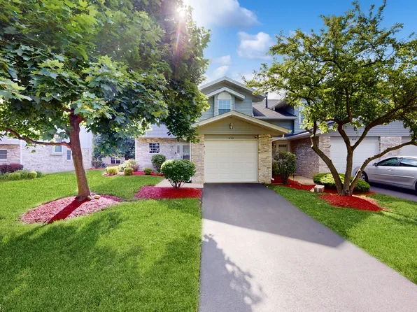 679 N Meadows Blvd, Addison, IL 60101