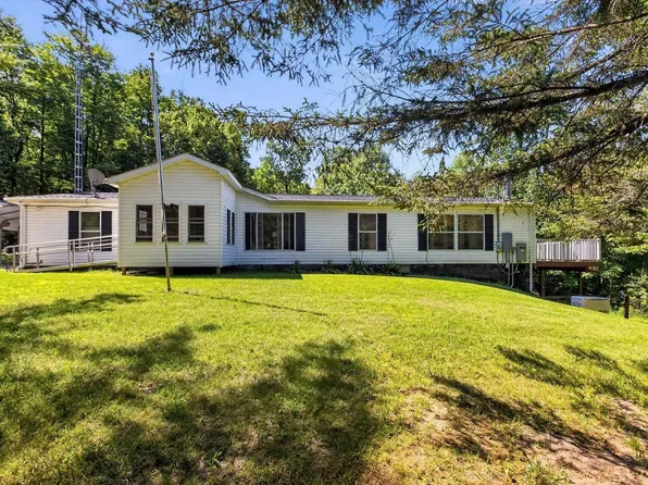 1224 Rainbow Dr, West Branch, MI 48661