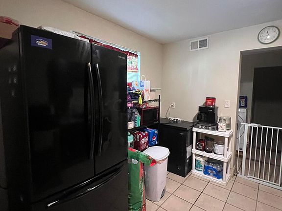 5th image of 1039-1041 Republic Ave