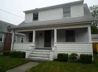 12 Acacia St, Fall River, MA 02720