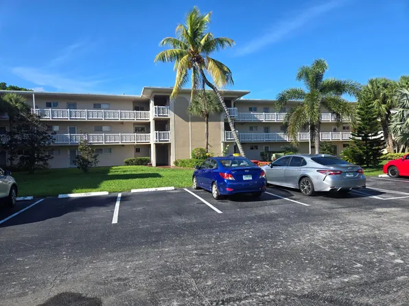 2682 Garden Drive S #304, Lake Worth, FL 33461