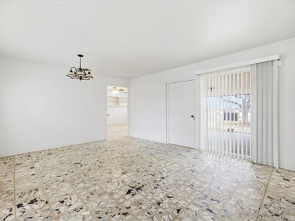 2nd image of 134 Robinhood Dr