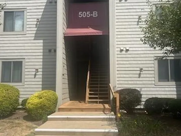 505 W Lakeshore Dr APT B5, Pt Clinton, OH 43452