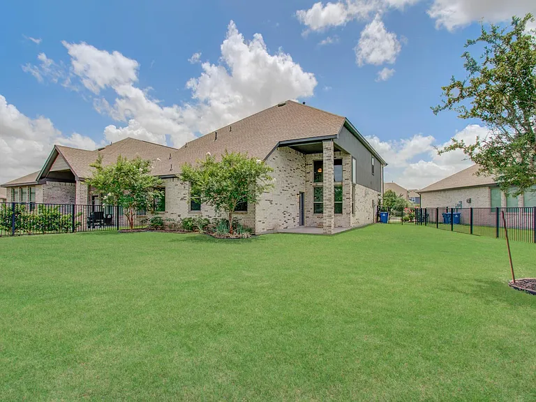 11006 Bexley Village Ct — Photo 41