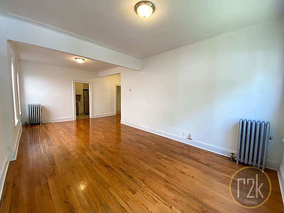 4th image of 23-31 26th St #2F