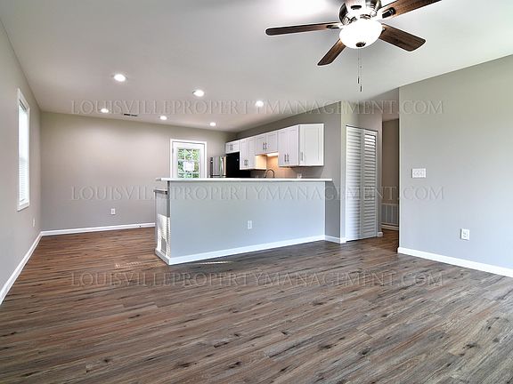 4th image of 9955 Appollo Ct