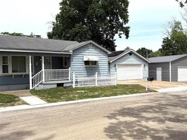 105 Debra Ln, Sparta, IL 62286