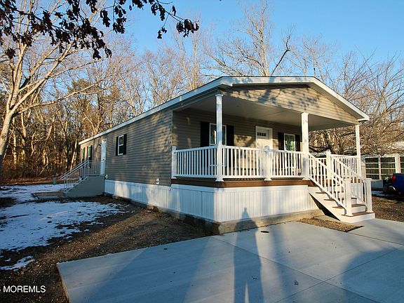 2nd image of 503 Roberts Road