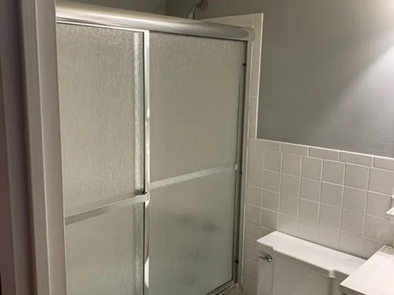 1520 Senate St #102 — Photo 12