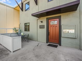 1206 Admiralty Ln, San Mateo, CA 94404