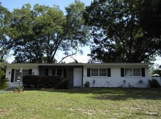 209 Park Ridge Ave, Temple Terrace, FL 33617