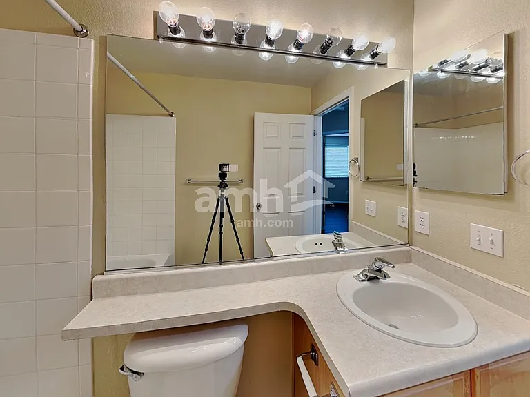 20342 E 40th Pl — Photo 13