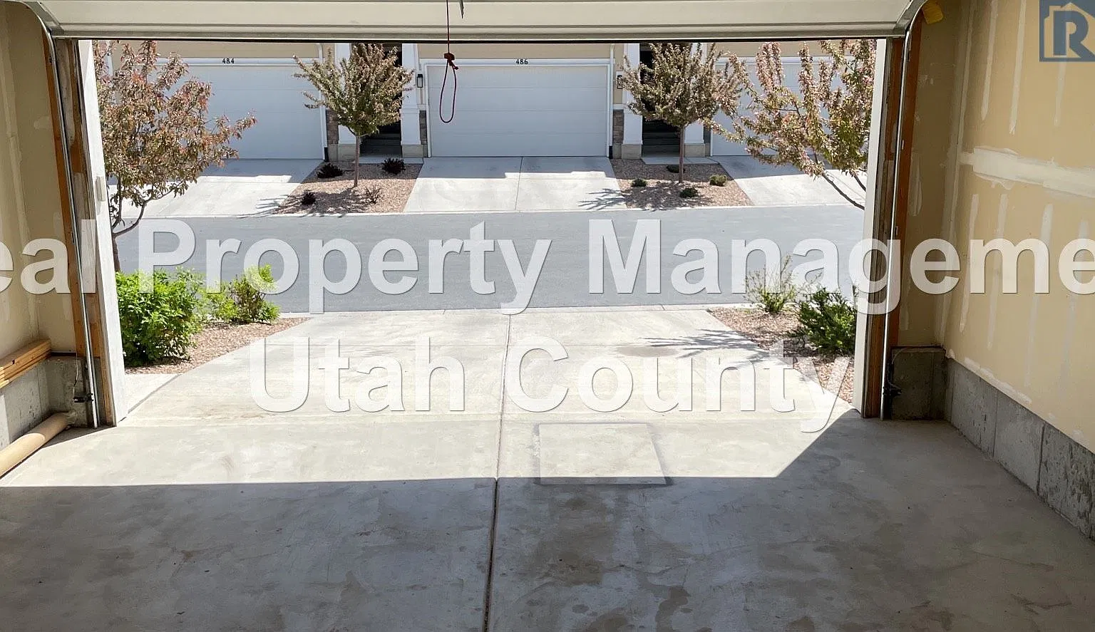 Spacious Saratoga Springs Townhome with Mountain Views, Modern Amenities, & Pool Access, Plus $50... — Photo 4